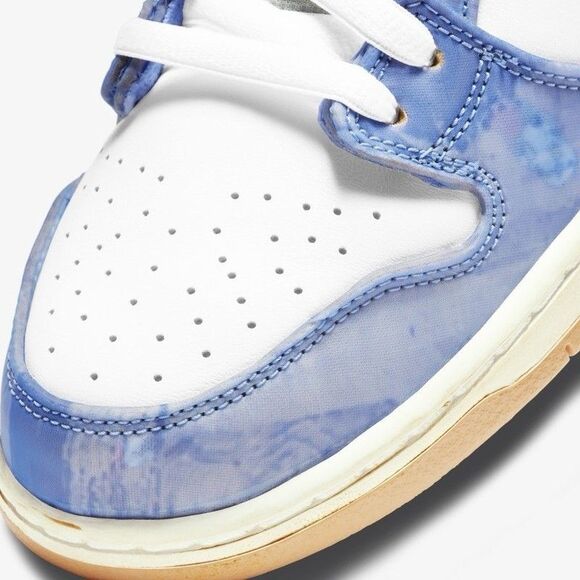 Nike Dunk High SB x Carpet Company Shoes - Picture 3 of 16